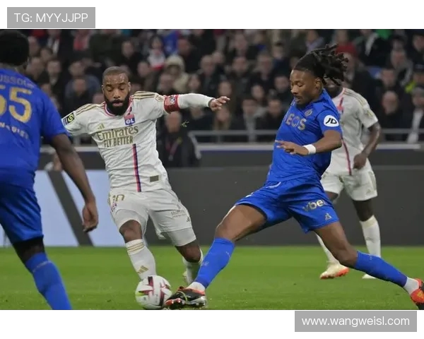 盖桑拒沙特 900 万天价年薪!维拉 32 次考察终擒科特迪瓦锋霸 盖桑拒沙特 900 万天价年薪!维拉 32 次考察终擒科特迪瓦锋霸